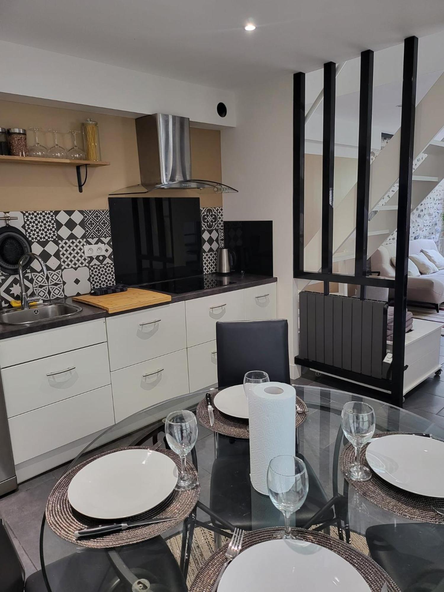 Le Patio - Appartement Calme - Hyper Centre بو المظهر الخارجي الصورة